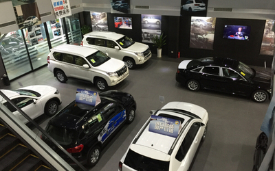 萬高V合作 柳州世航攜手云馳名車，開創平行進口車領域合作新紀元